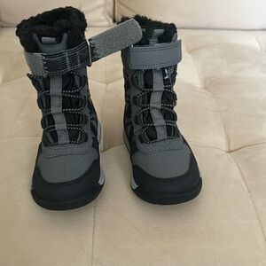 Merrell Toddler Boots for Boys  Winter Fur Lined Boot black  5-6 months old